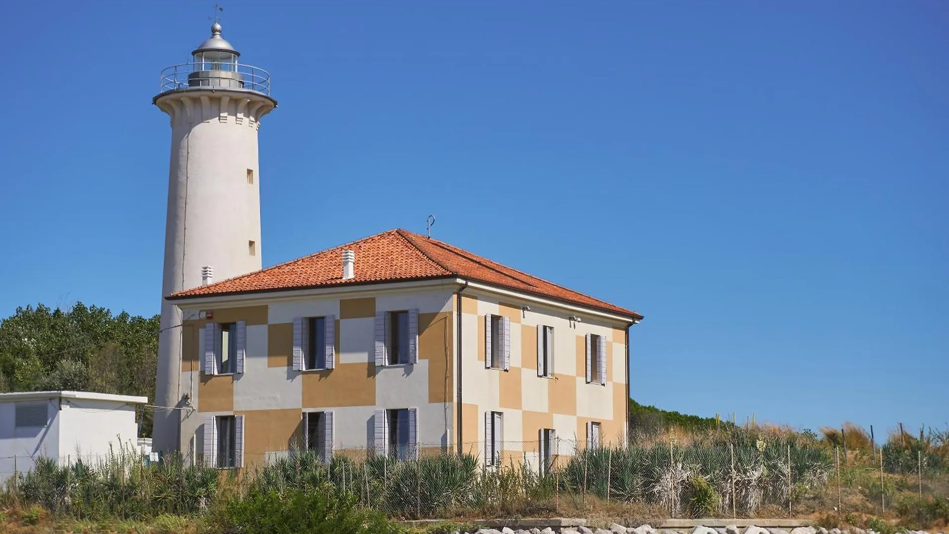 Enjoy Poolside Comfort - Beahost Rentals Bibione